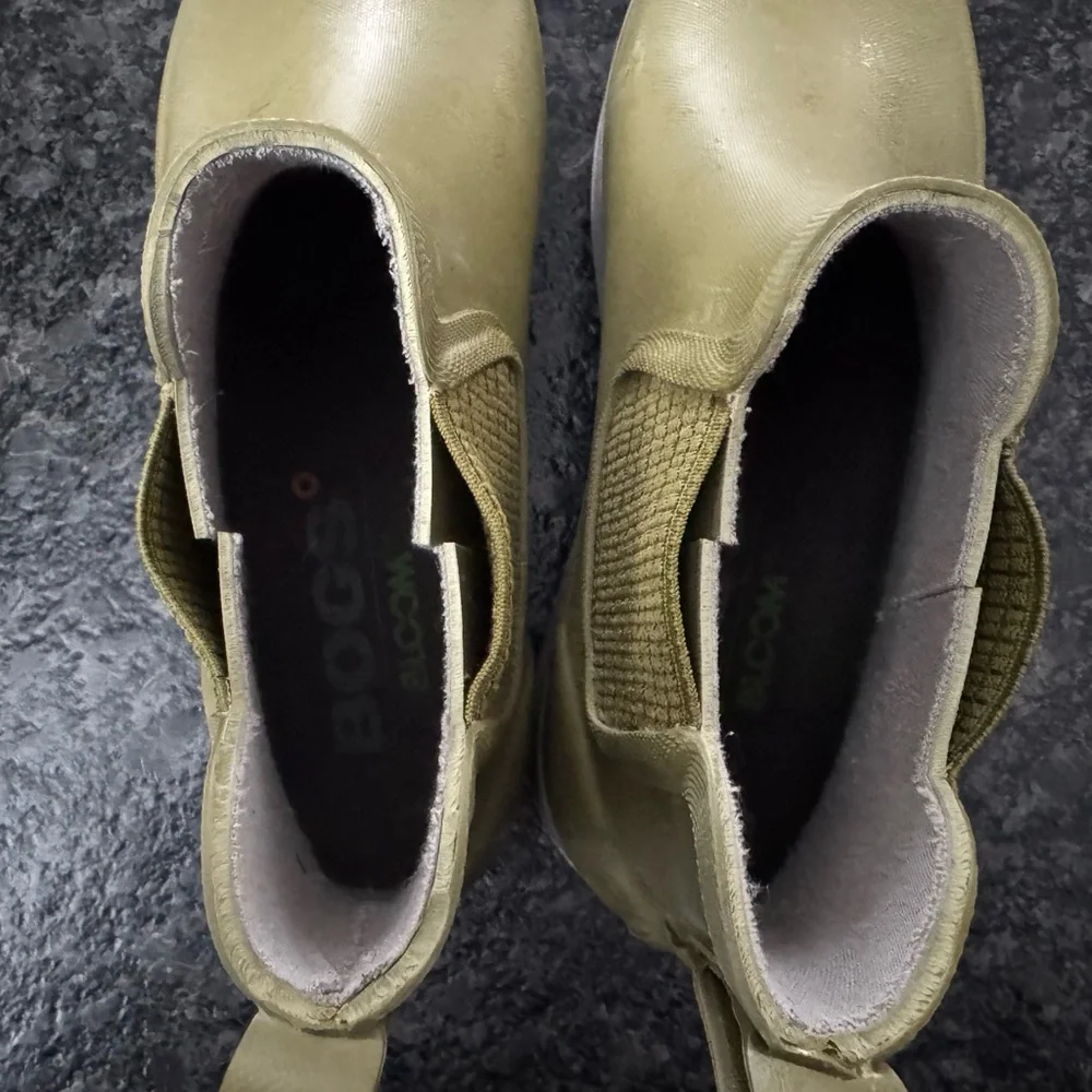 BOGS Green Chelsea Ankle Rain Boots - Picture 3 of 5
